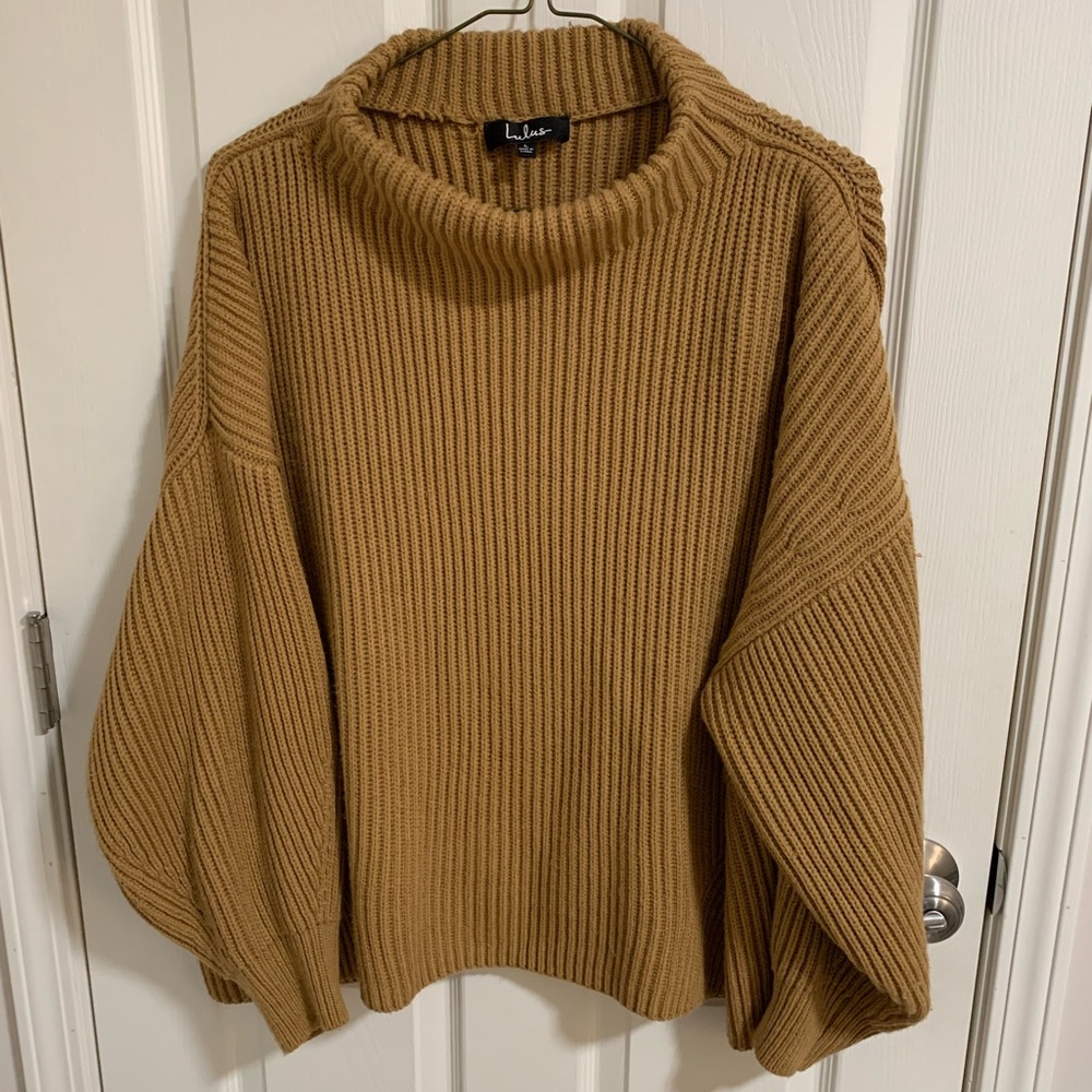 Lulu’s Oversized Balloon Sleeve Sweater